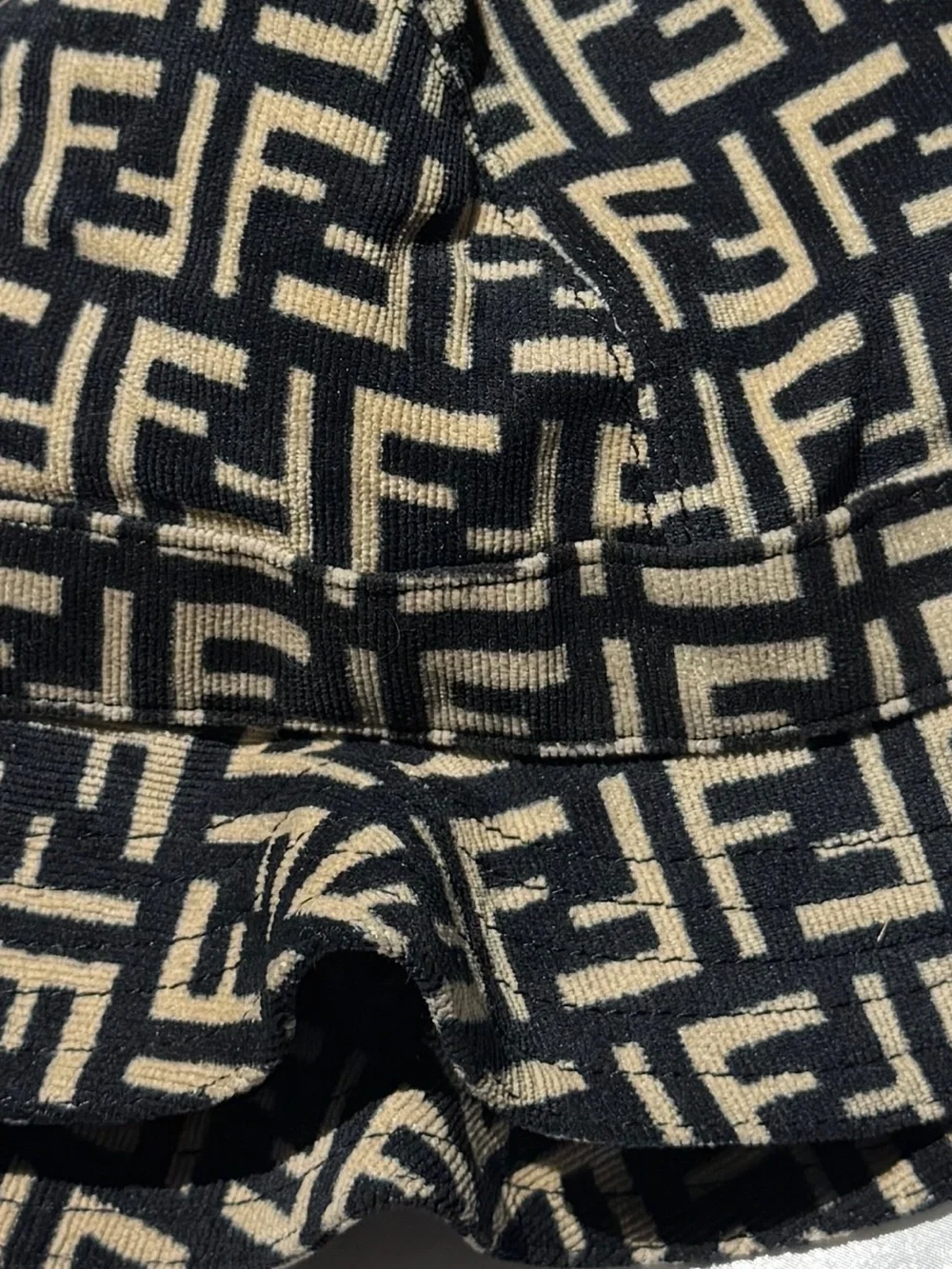 FENDI vintage 90s hat 🎩 Trotter FF